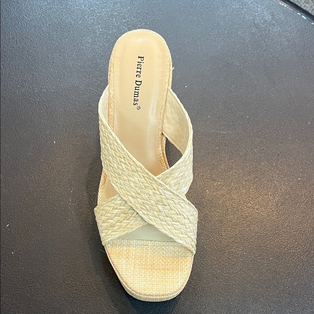 Pierre Dumas Women's Beige Woven Heels